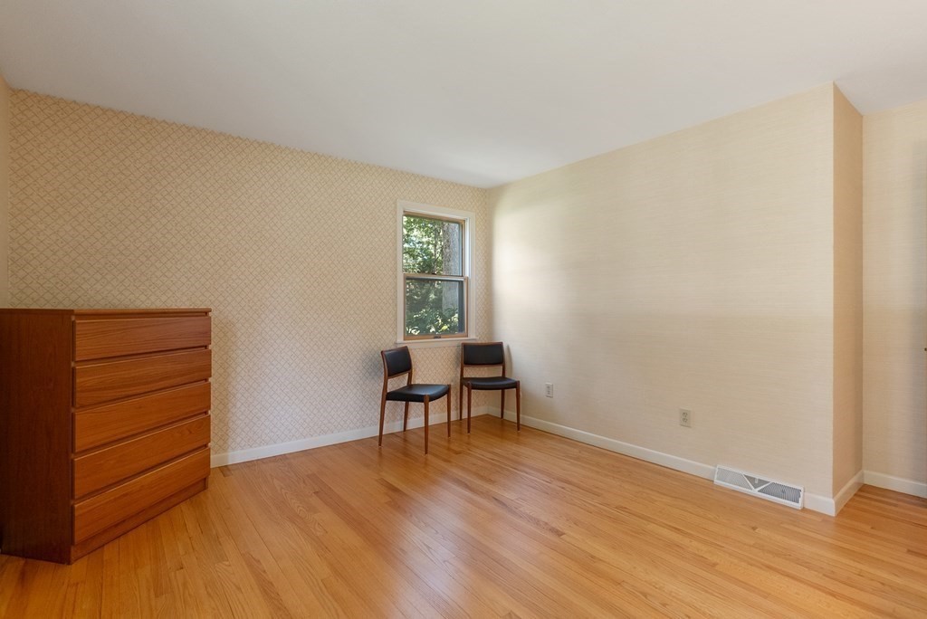 83 Redfern Drive Longmeadow, MA 01106 - Photo 27 of 40
