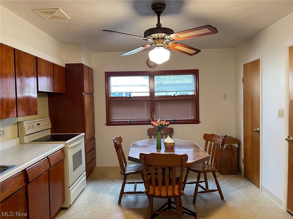 345 Barrett Road Berea, OH 44017 - Photo 6 of 13 Gallery Image 6