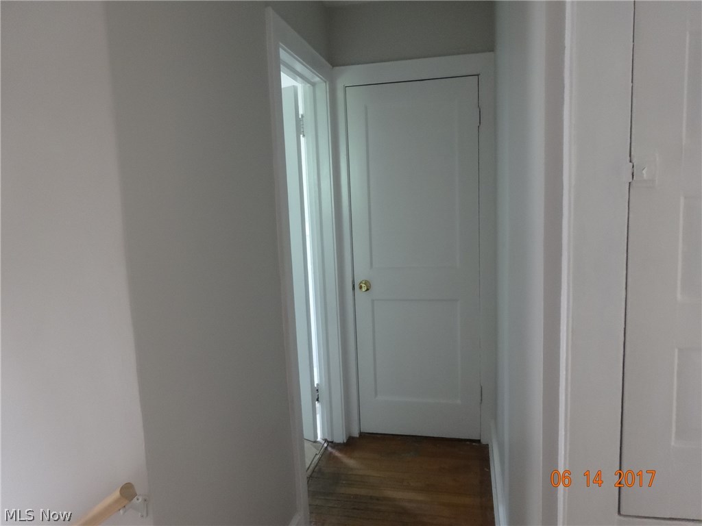 3431 Hartwood Road Cleveland Heights, OH 44112 - Photo 16 of 19
