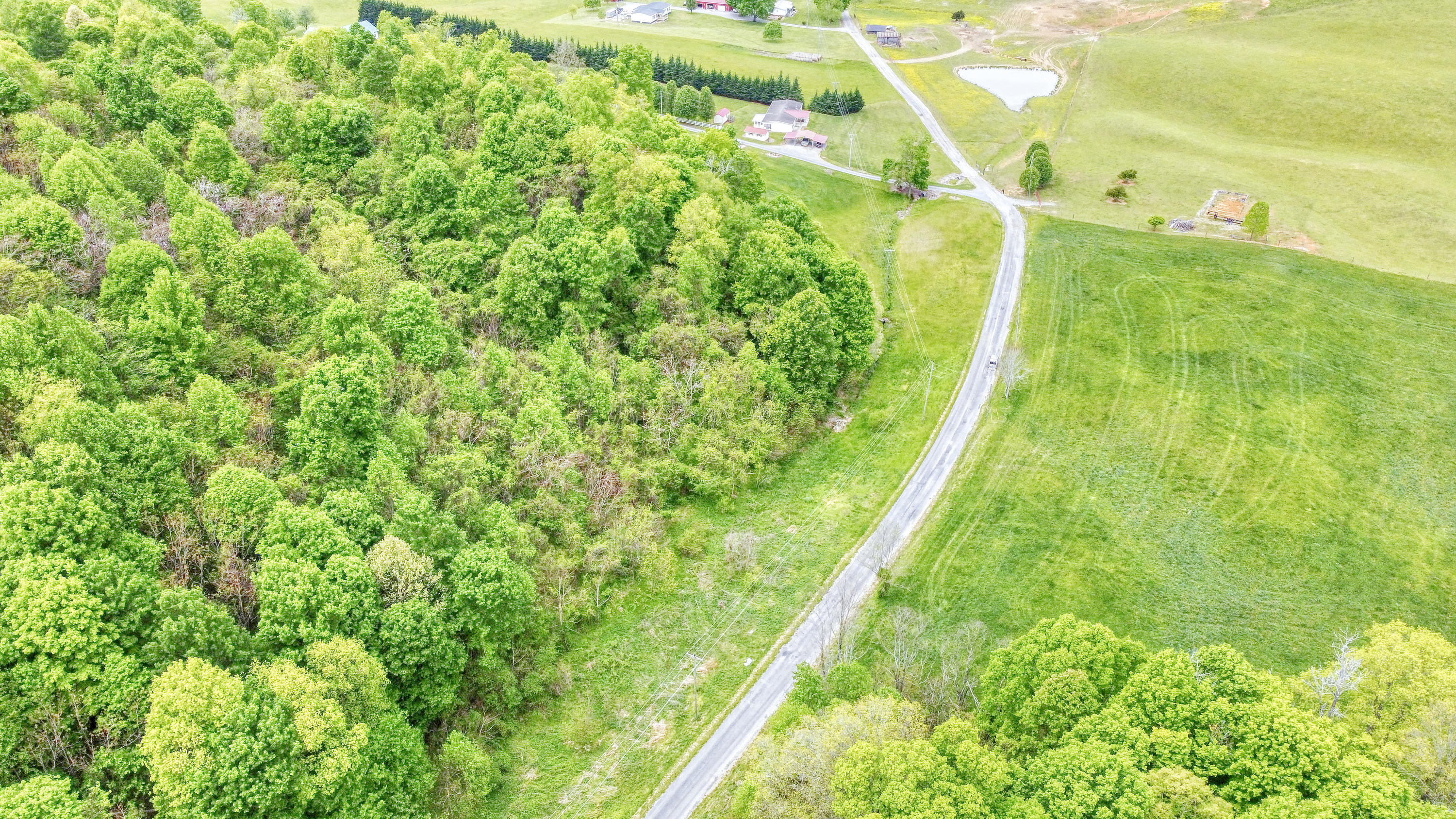 1050 Sugar Bowl Road Chuckey, TN 37641 - Photo 6 of 15 Property to the Left