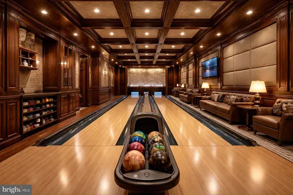 a view of a white house with a snow in the yard