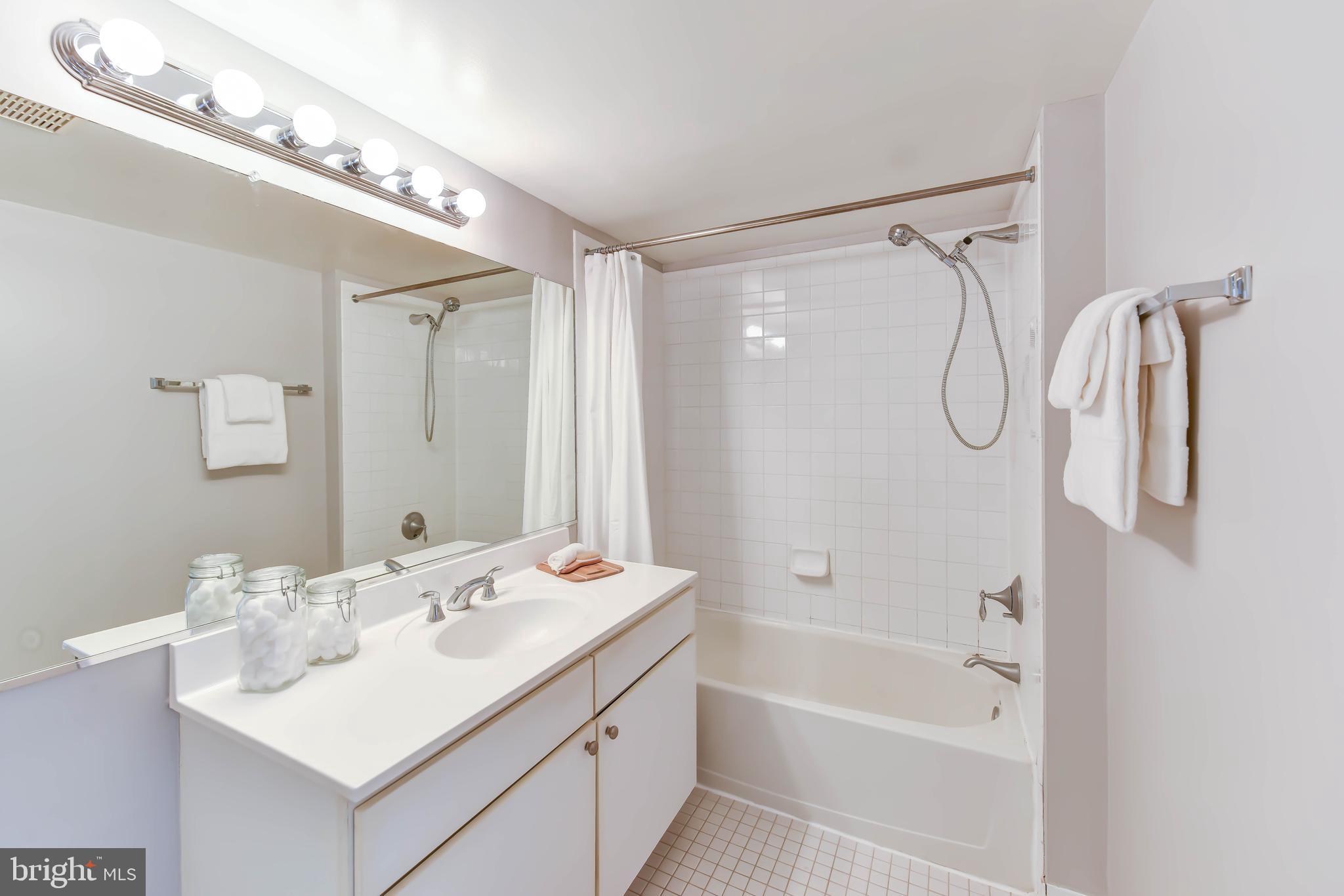 1225 13th Street Northwest, Unit 508 Washington, DC 20005 - Photo 7 of 10