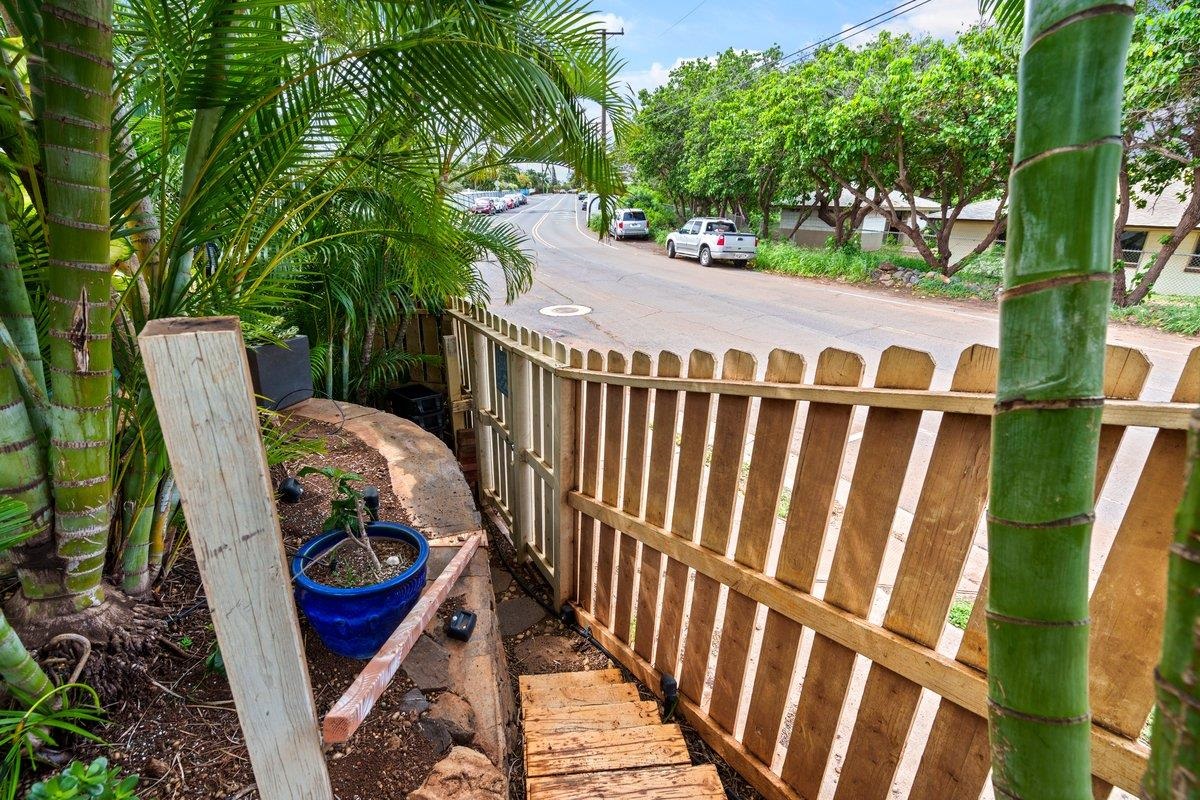 140 Uwapo Road, Unit 35102 Kihei, HI 96753 - Photo 14 of 30 a view of outdoor space and yard