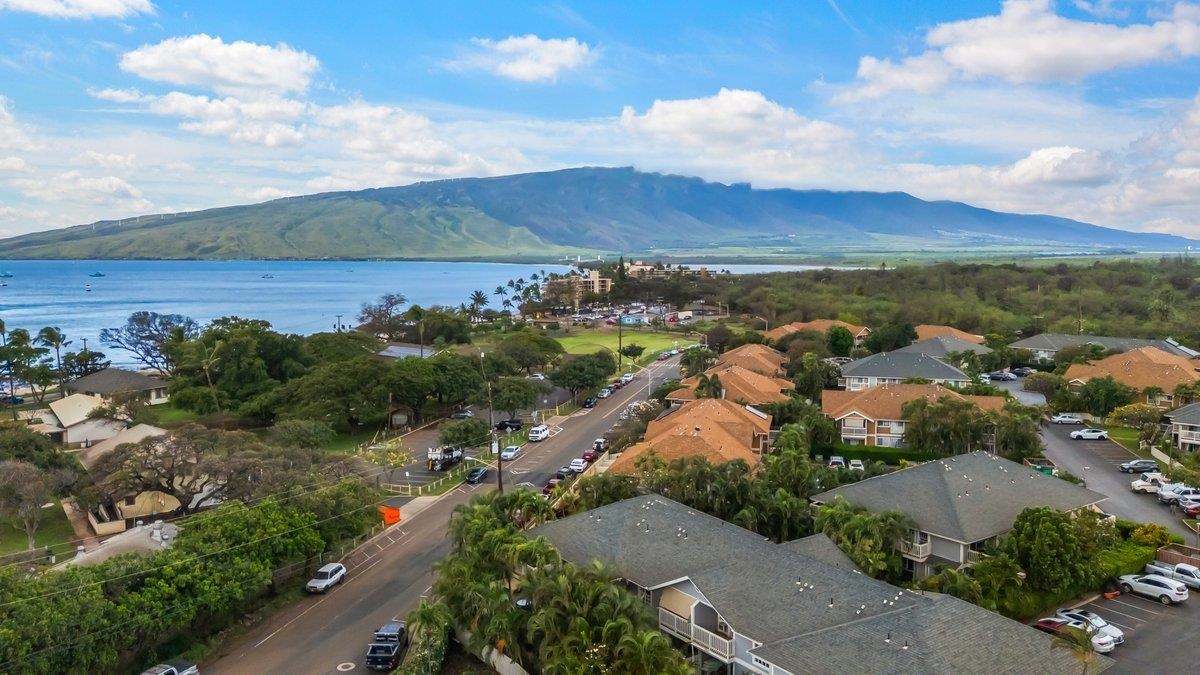 140 Uwapo Road, Unit 35102 Kihei, HI 96753 - Photo 29 of 30 an aerial view of a city