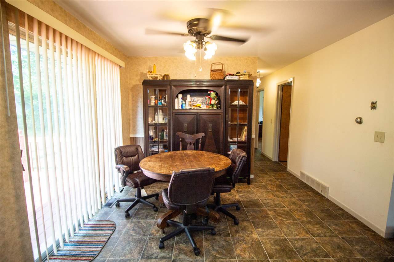 4412 Lapeer Road Burton, MI 48509 - Photo 8 of 31 50083034-7.JPG