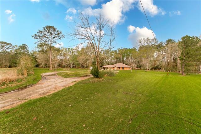 26000 Robertson Road Holden, LA 70744 - Photo 5 of 34