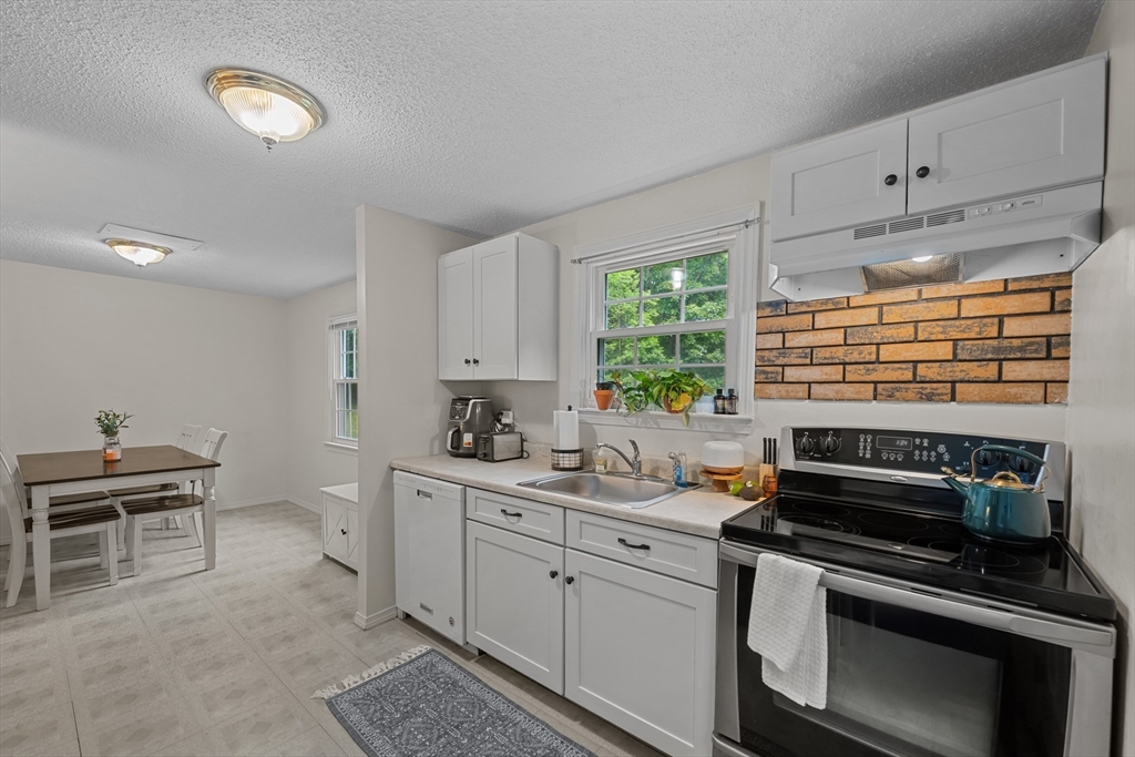 607-609 Flat Hill Road Lunenburg, MA 01462 - Photo 25 of 42