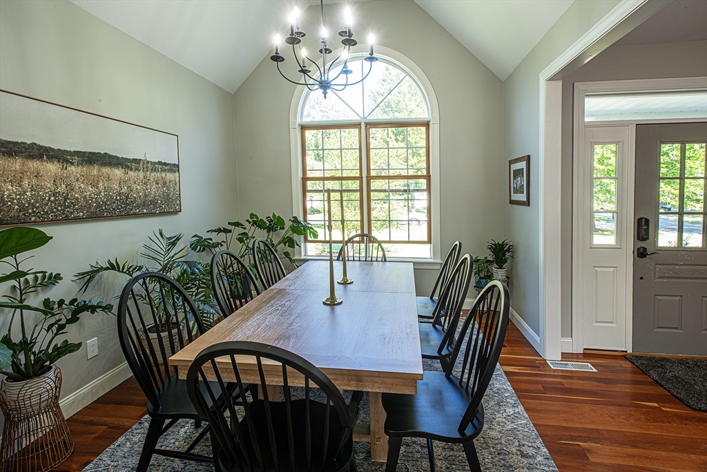 133 Cardinal Way Northampton, MA 01062 - Photo 17 of 39 Gallery Image 17