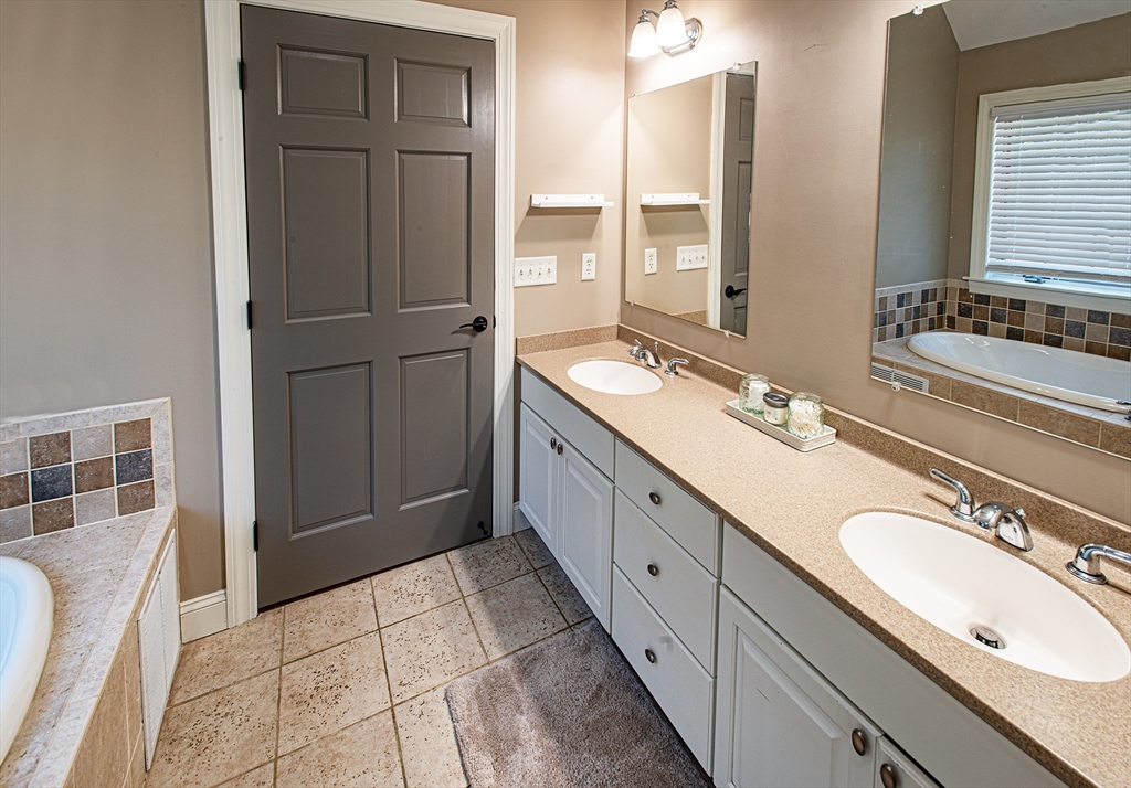 133 Cardinal Way Northampton, MA 01062 - Photo 26 of 39 Gallery Image 26