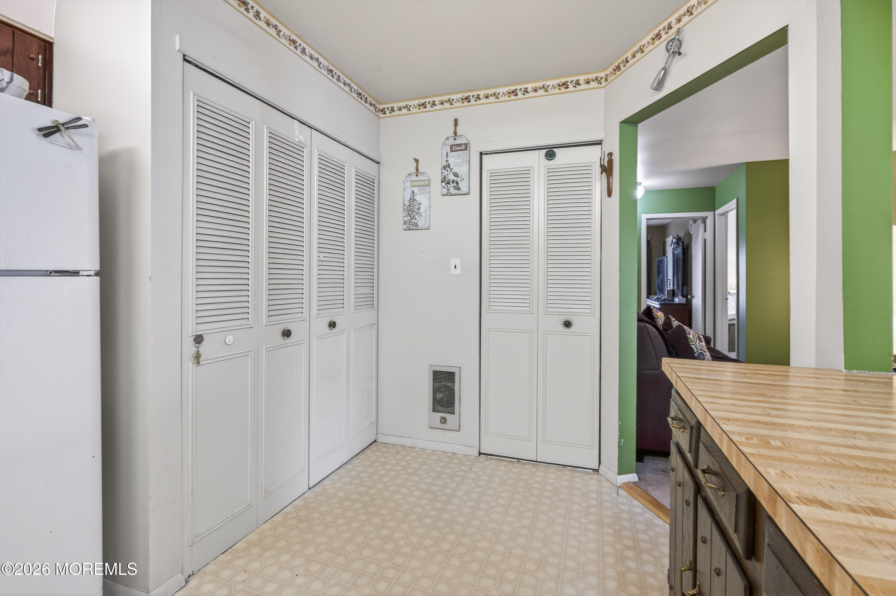 61 Hancock Court Red Bank, NJ 07701 - Photo 16 of 26 021(27)