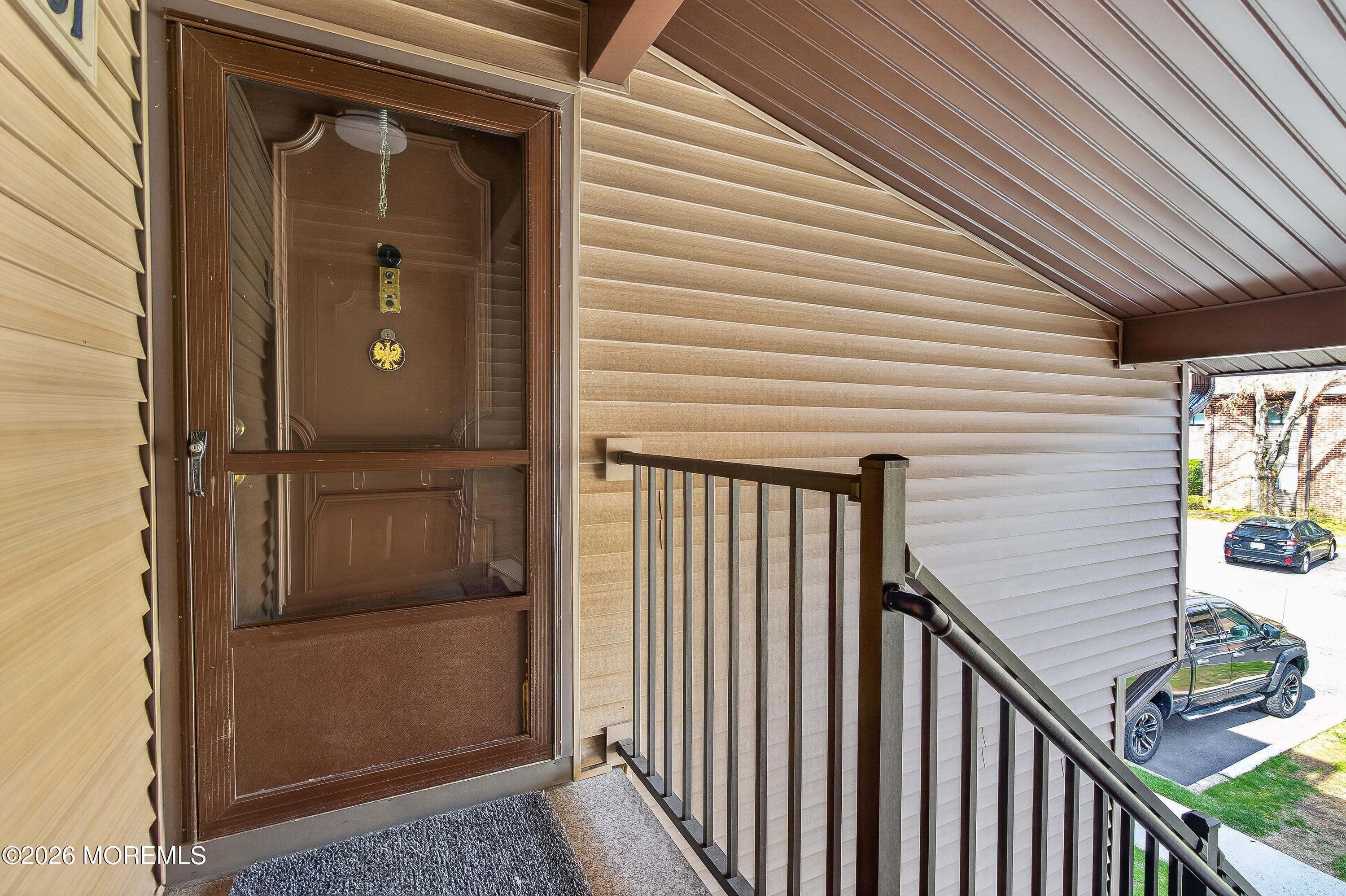 61 Hancock Court Red Bank, NJ 07701 - Photo 4 of 26 031(23)