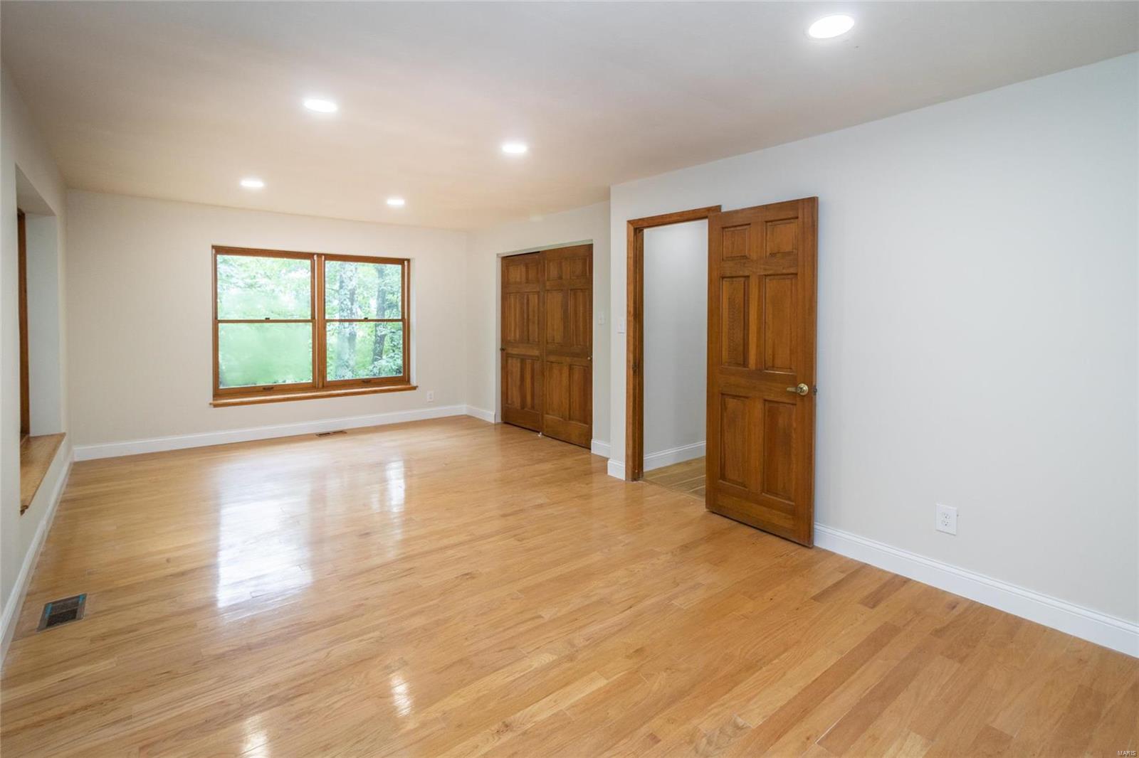 1302 Bear Canyon Road Ballwin, MO 63021 - Photo 18 of 61 Gallery Image 18