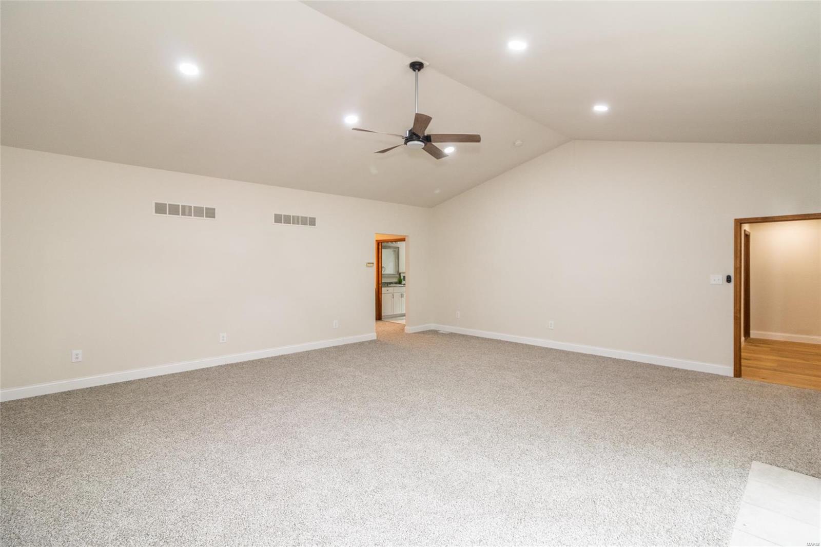 1302 Bear Canyon Road Ballwin, MO 63021 - Photo 22 of 61 Gallery Image 22