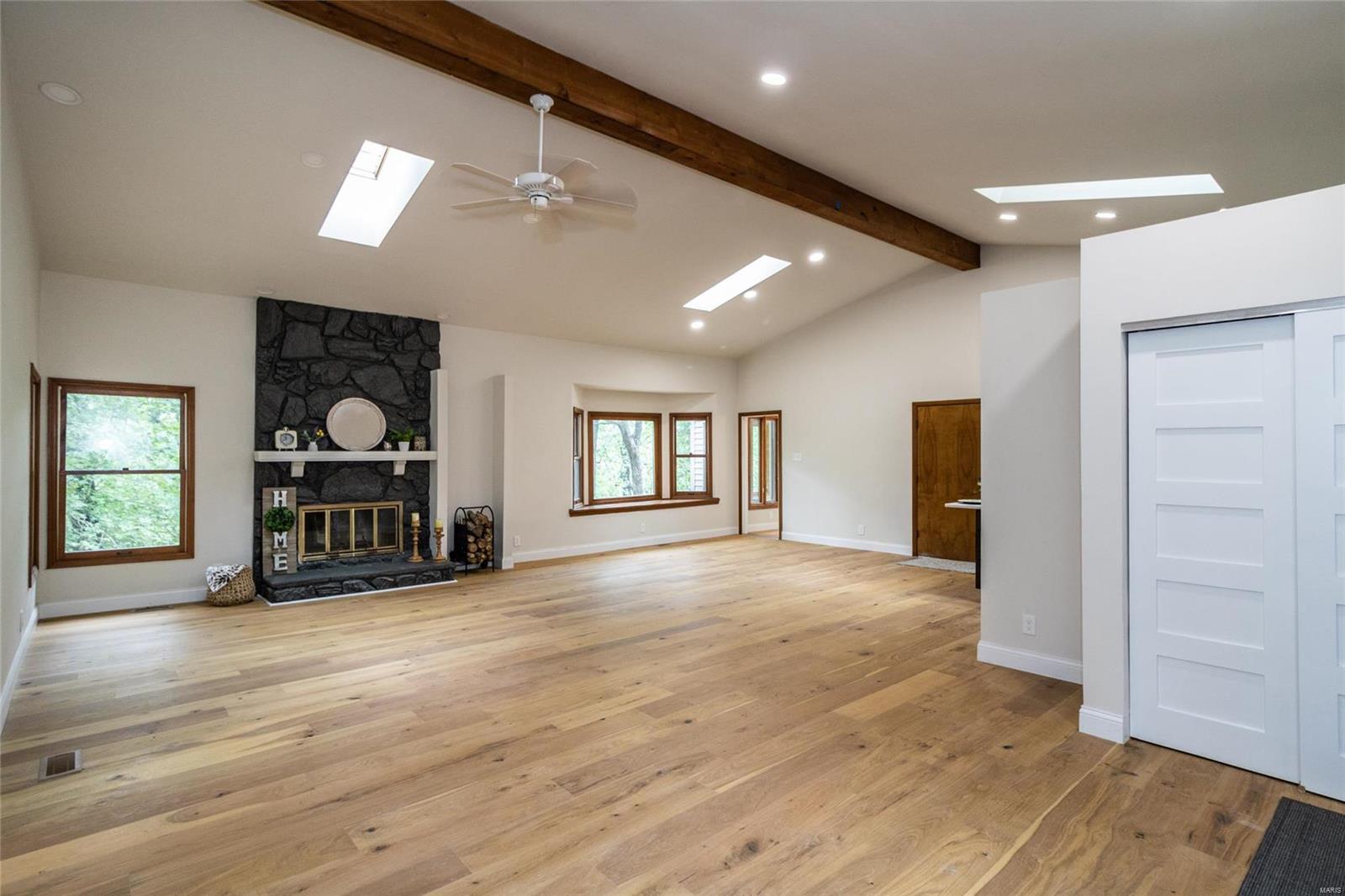 1302 Bear Canyon Road Ballwin, MO 63021 - Photo 4 of 61 Gallery Image 4