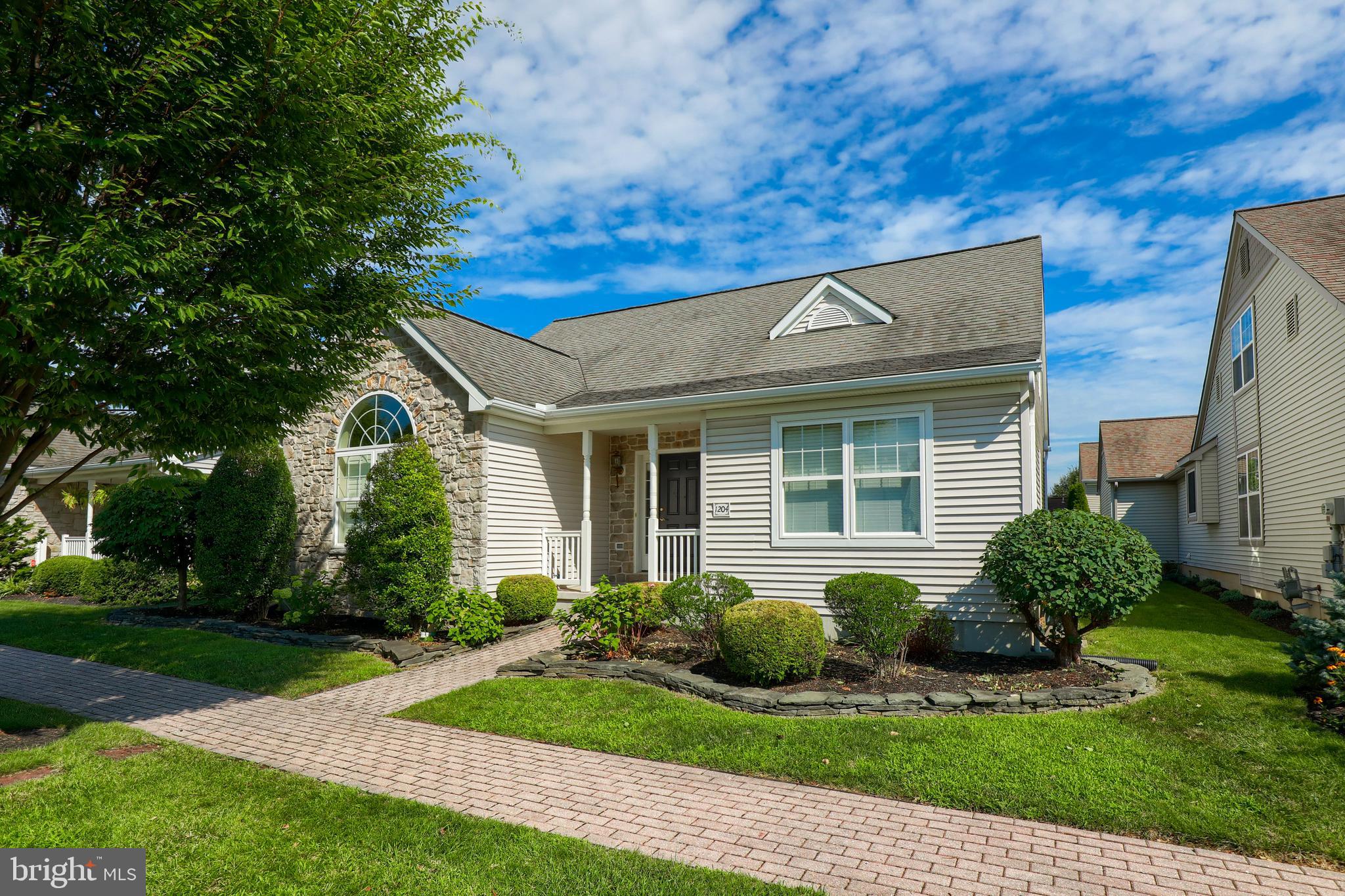 1204 Brighton Avenue Lititz, PA 17543 - Photo 1 of 37