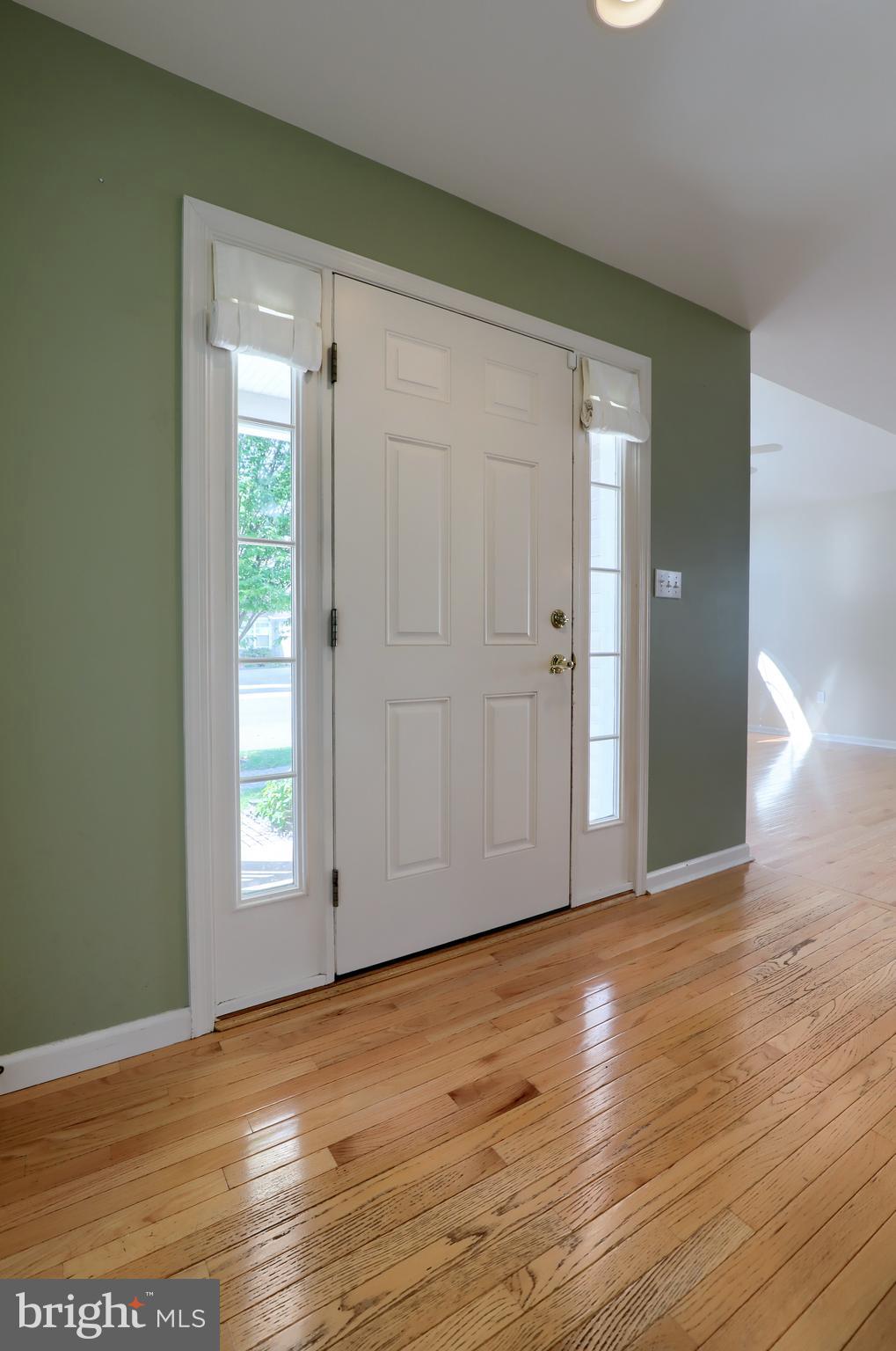 1204 Brighton Avenue Lititz, PA 17543 - Photo 3 of 37