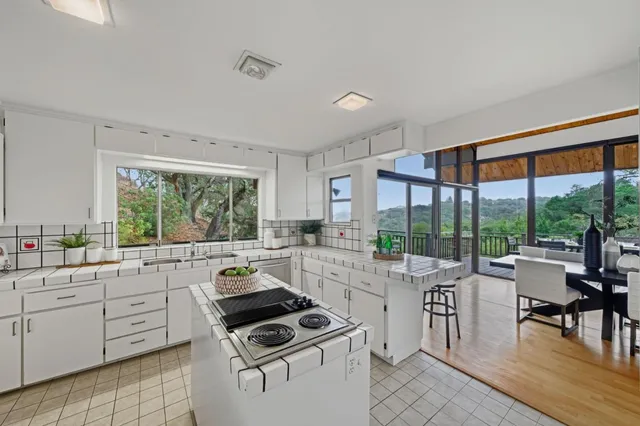 $3,395,000 | 435 Golden Oak Drive, Portola Valley, CA 94028