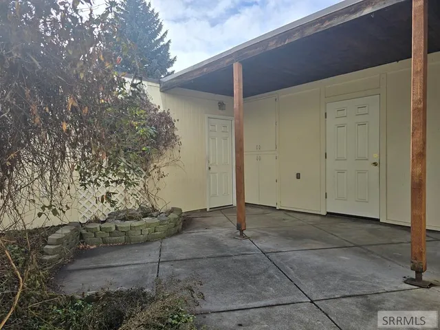 $282,000 | 1479 Three Fountains Drive, Unit 53, Idaho Falls, ID 83404