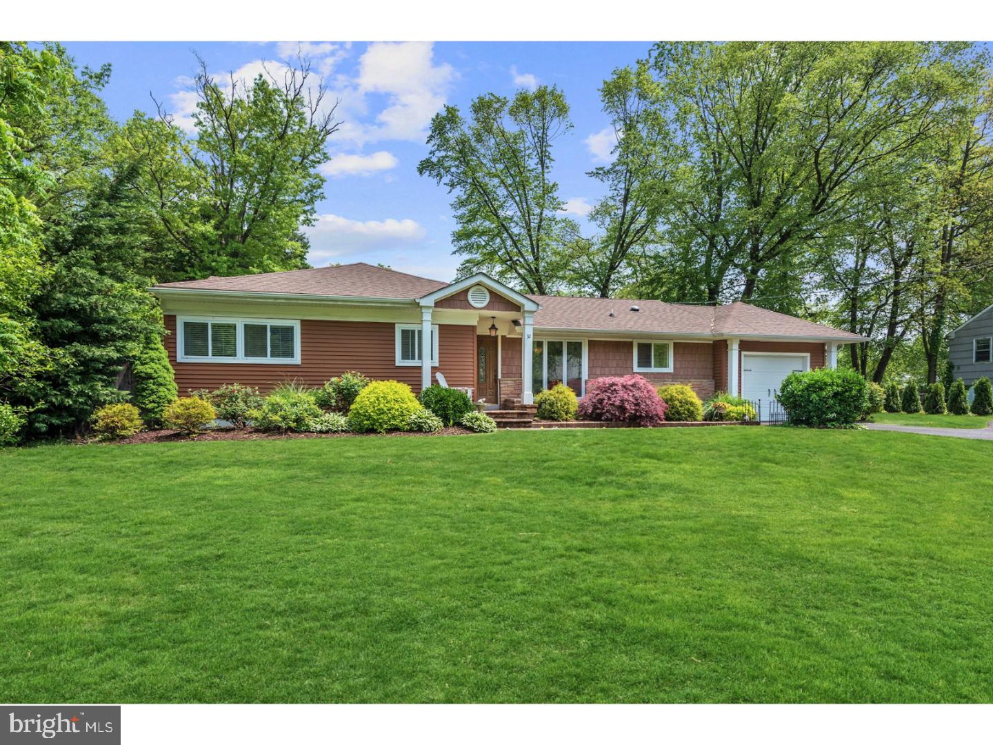 32 Delwood Road Cherry Hill, NJ 08002 - Photo 1 of 25 Exterior Front