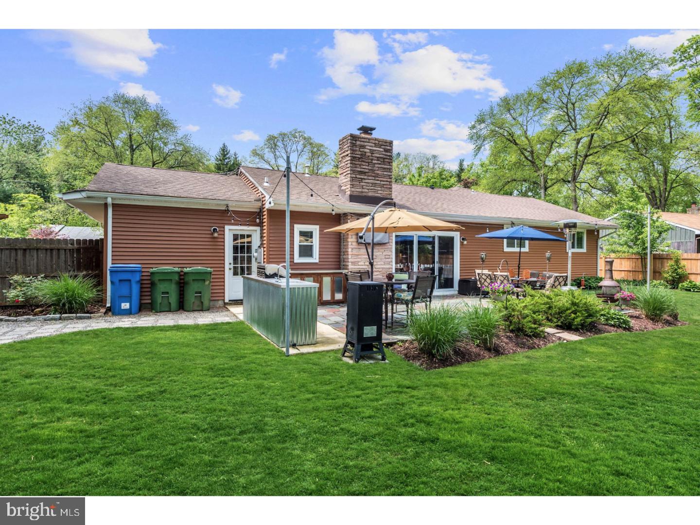 32 Delwood Road Cherry Hill, NJ 08002 - Photo 2 of 25 Exterior Back