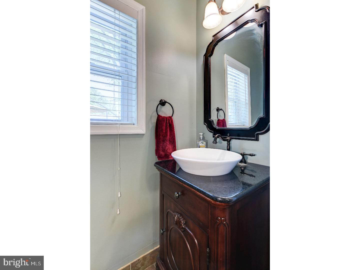 32 Delwood Road Cherry Hill, NJ 08002 - Photo 17 of 25 Bathroom