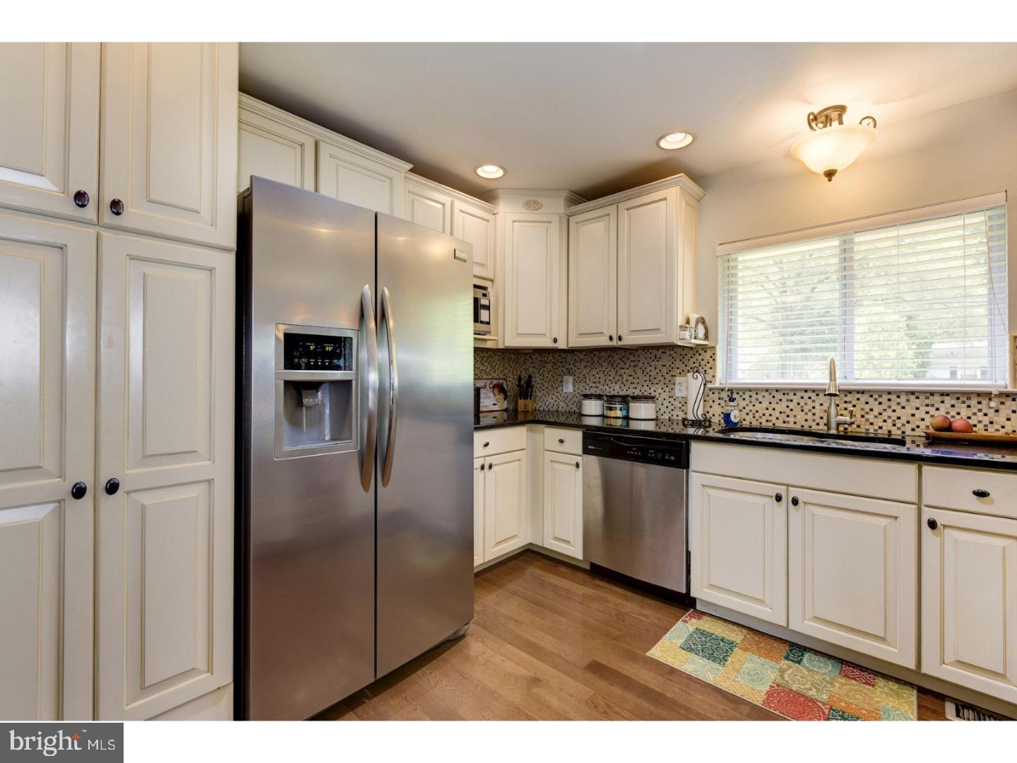 32 Delwood Road Cherry Hill, NJ 08002 - Photo 10 of 25 Kitchen