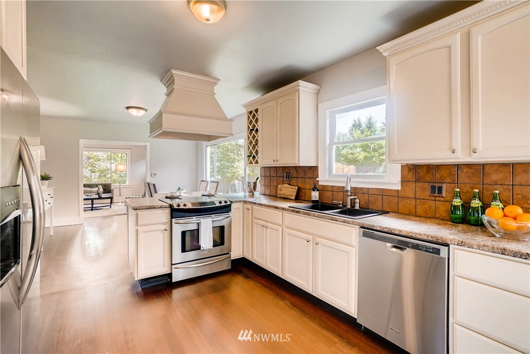 20203 Filbert Drive Bothell, WA 98012 - Photo 11 of 22