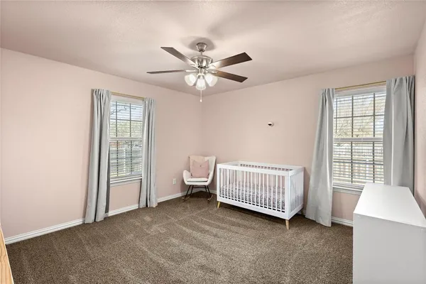 $2,100 | 300 Lipscomb Street, Cleburne, TX 76031