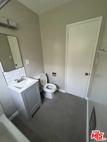 $2,300 | 3987 Denker Avenue, Unit 6, Los Angeles, CA 90062