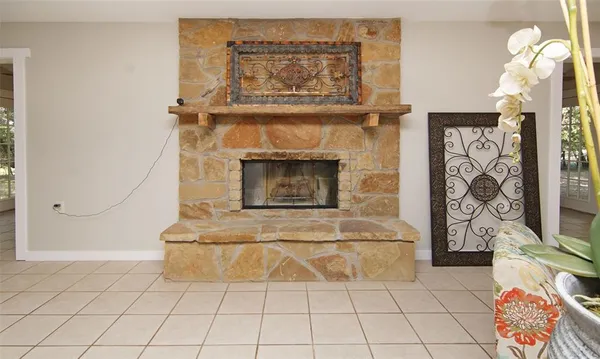 $3,800 | 6114 Nevada Court, Granbury, TX 76048