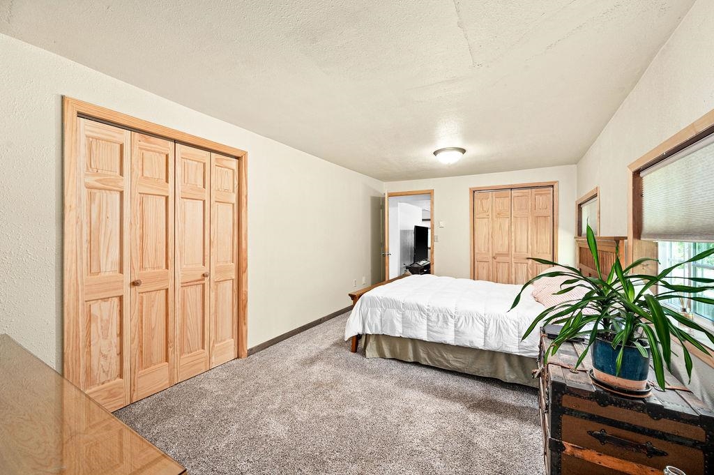 5886 North Pike Lake Road Duluth, MN 55811 - Photo 14 of 47 Primary bedroom