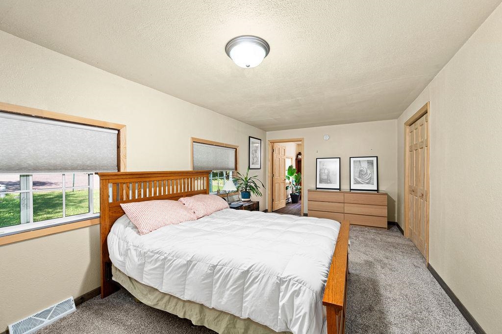 5886 North Pike Lake Road Duluth, MN 55811 - Photo 15 of 47 Primary bedroom