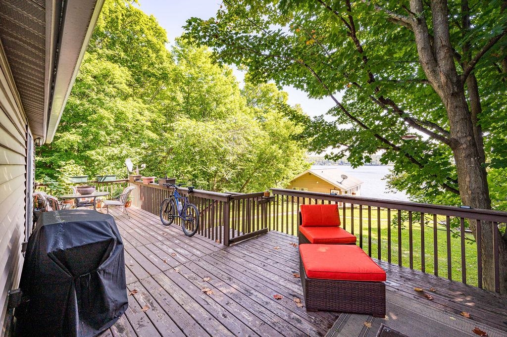 5886 North Pike Lake Road Duluth, MN 55811 - Photo 20 of 47 Back deck