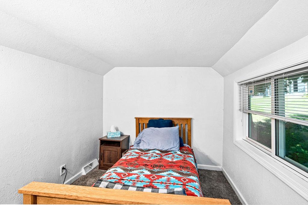 5886 North Pike Lake Road Duluth, MN 55811 - Photo 29 of 47 Bedroom