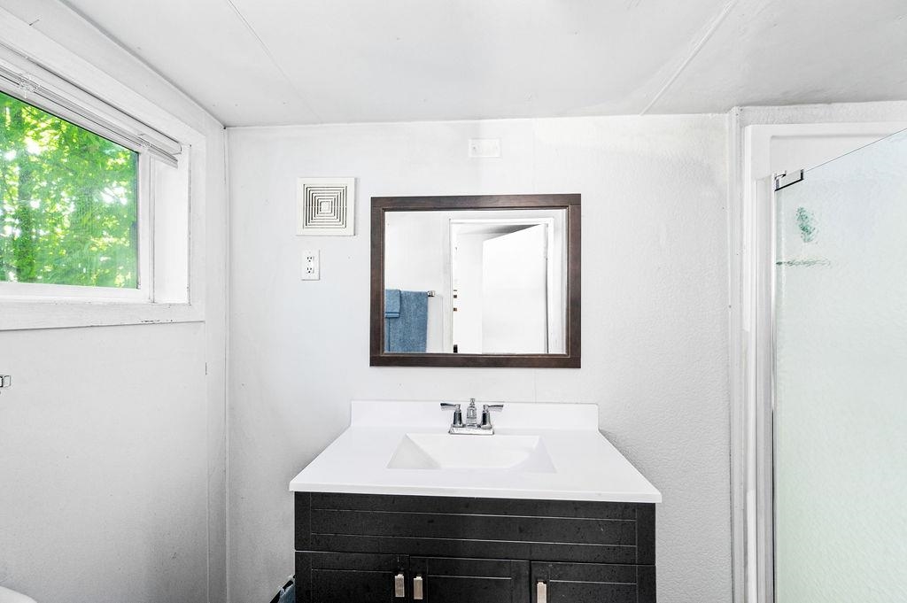 5886 North Pike Lake Road Duluth, MN 55811 - Photo 30 of 47 Bathroom