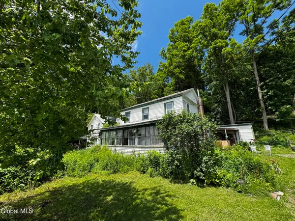 $150,000 | 21 River Road, White Creek, NY 12028
