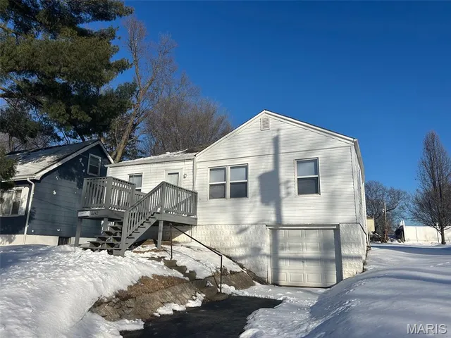 $101,000 | 6242 Garfield Avenue, Berkeley, MO 63134