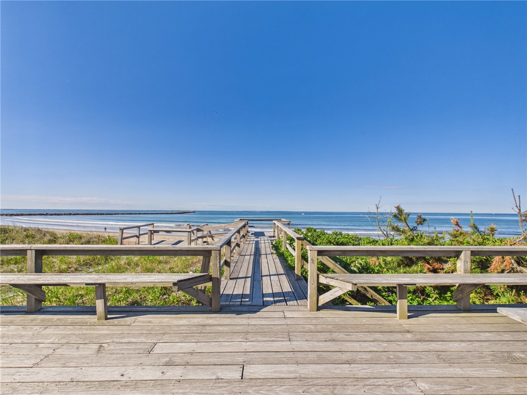 1127 Succotash Road Narragansett, RI 02879 - Photo 8 of 48