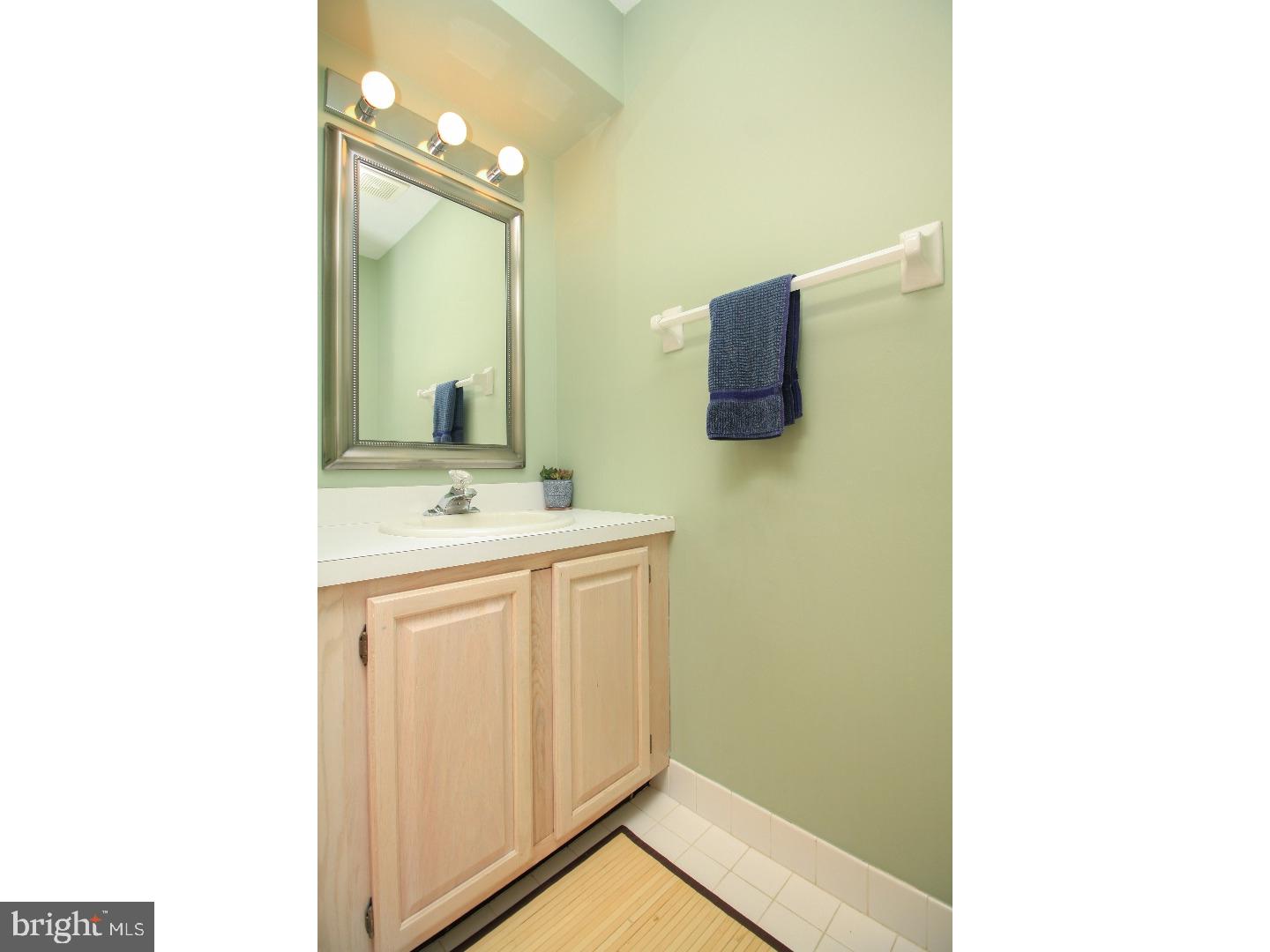 21 Stokes Road Mount Laurel, NJ 08054 - Photo 12 of 24 Half Bath
