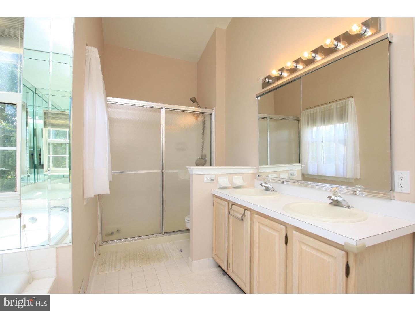 21 Stokes Road Mount Laurel, NJ 08054 - Photo 19 of 24 Master Bathroom
