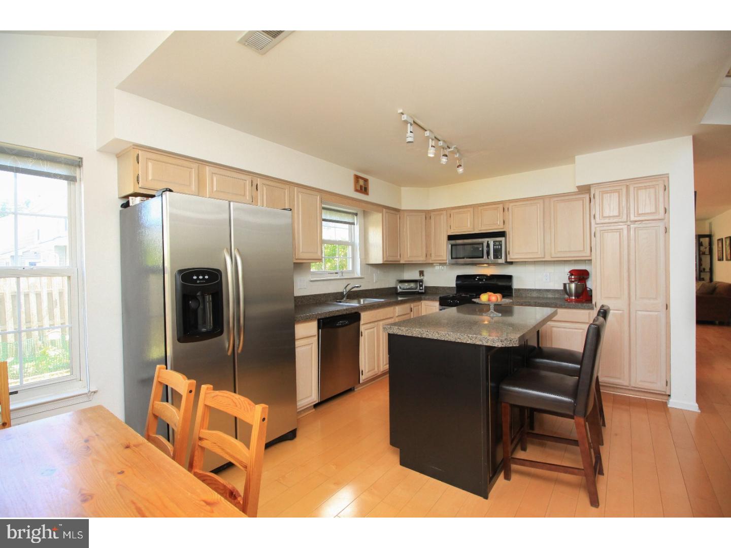 21 Stokes Road Mount Laurel, NJ 08054 - Photo 5 of 24 Kitchen