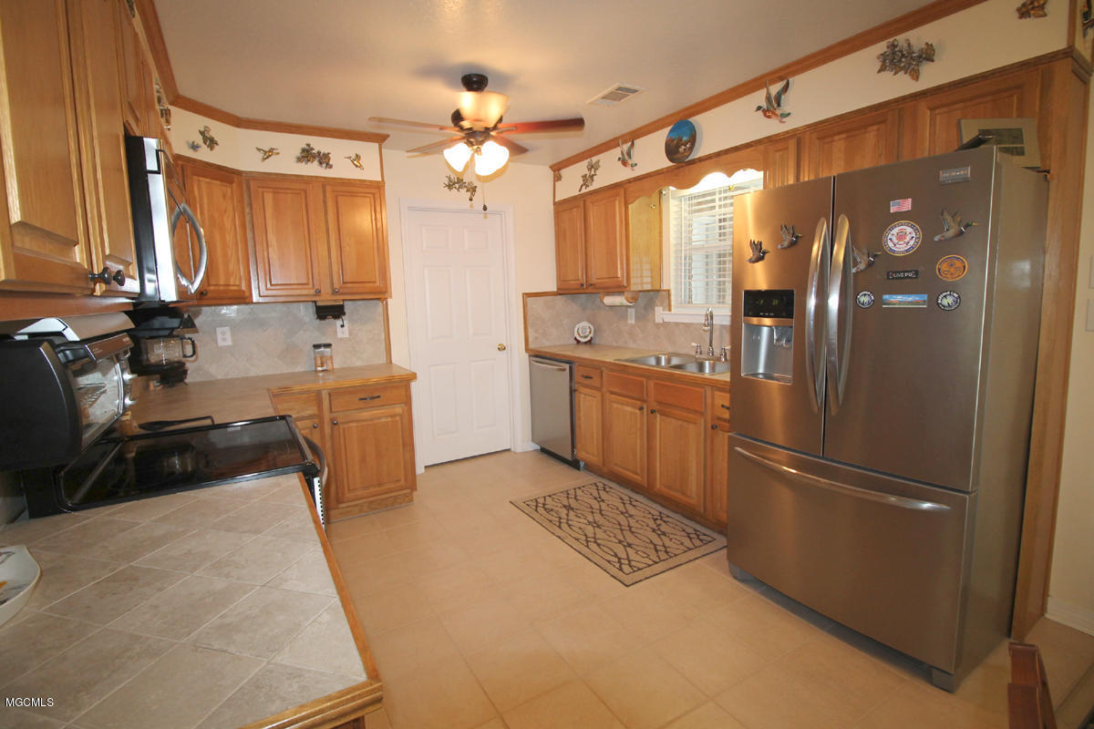 6812 Tanner Williams Road Lucedale, MS 39452 - Photo 7 of 36 3 (1)