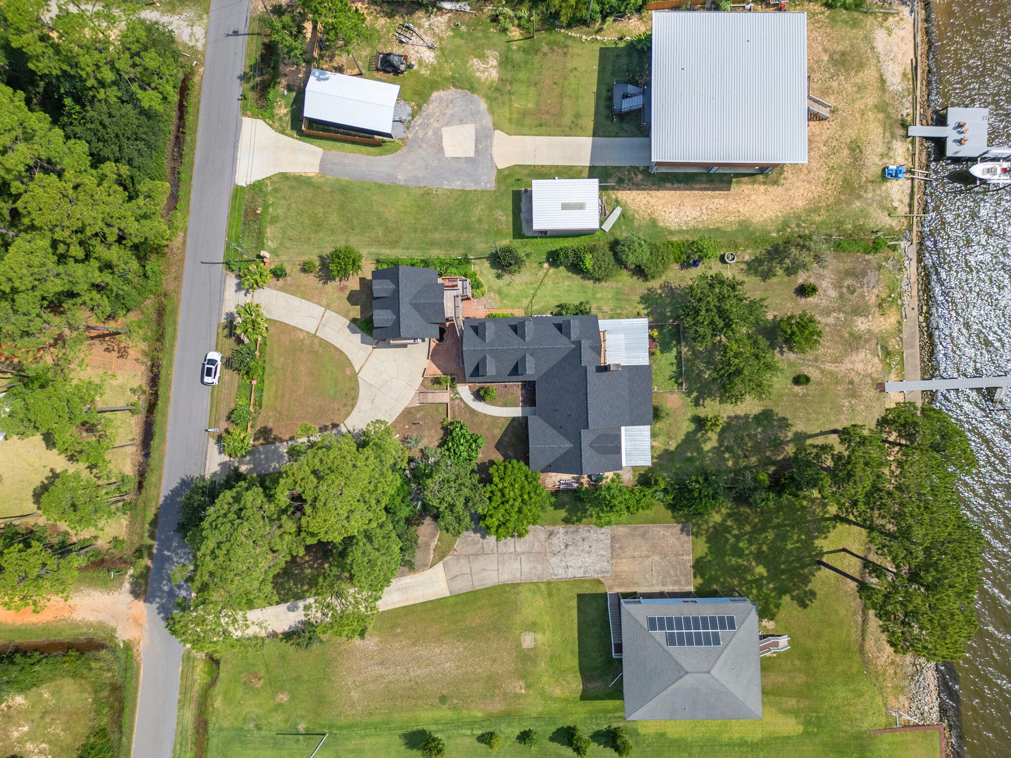 933 Dolphin Road Milton, FL 32583 - Photo 2 of 75 Aerial View