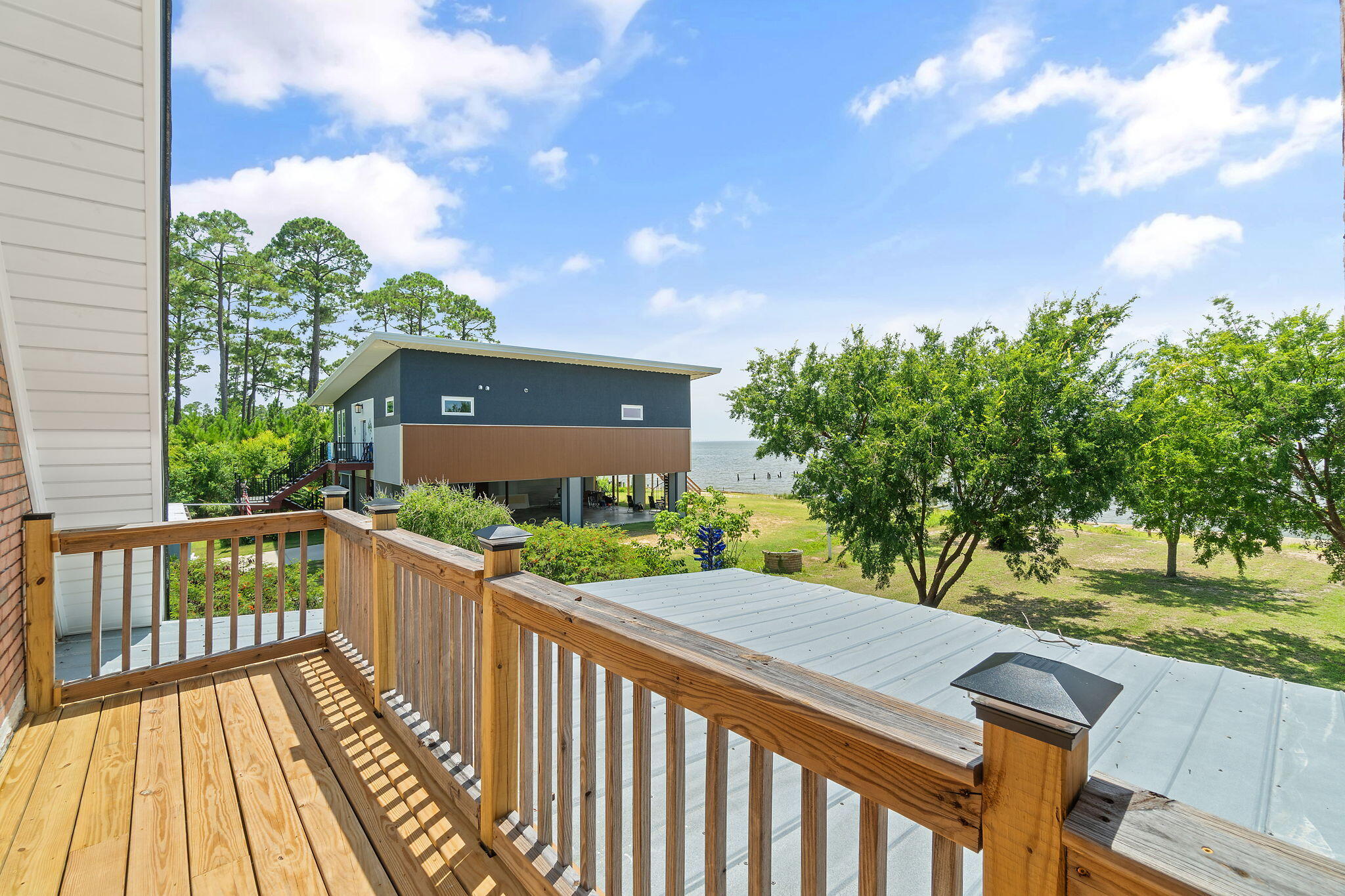 933 Dolphin Road Milton, FL 32583 - Photo 41 of 75 Deck