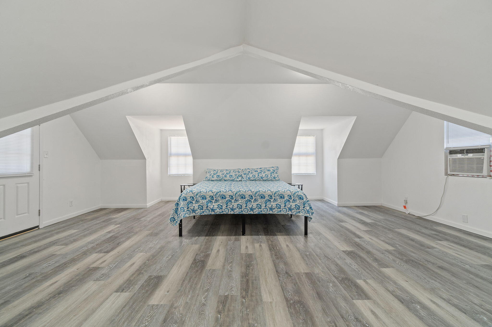 933 Dolphin Road Milton, FL 32583 - Photo 50 of 75 Additional Bedroom