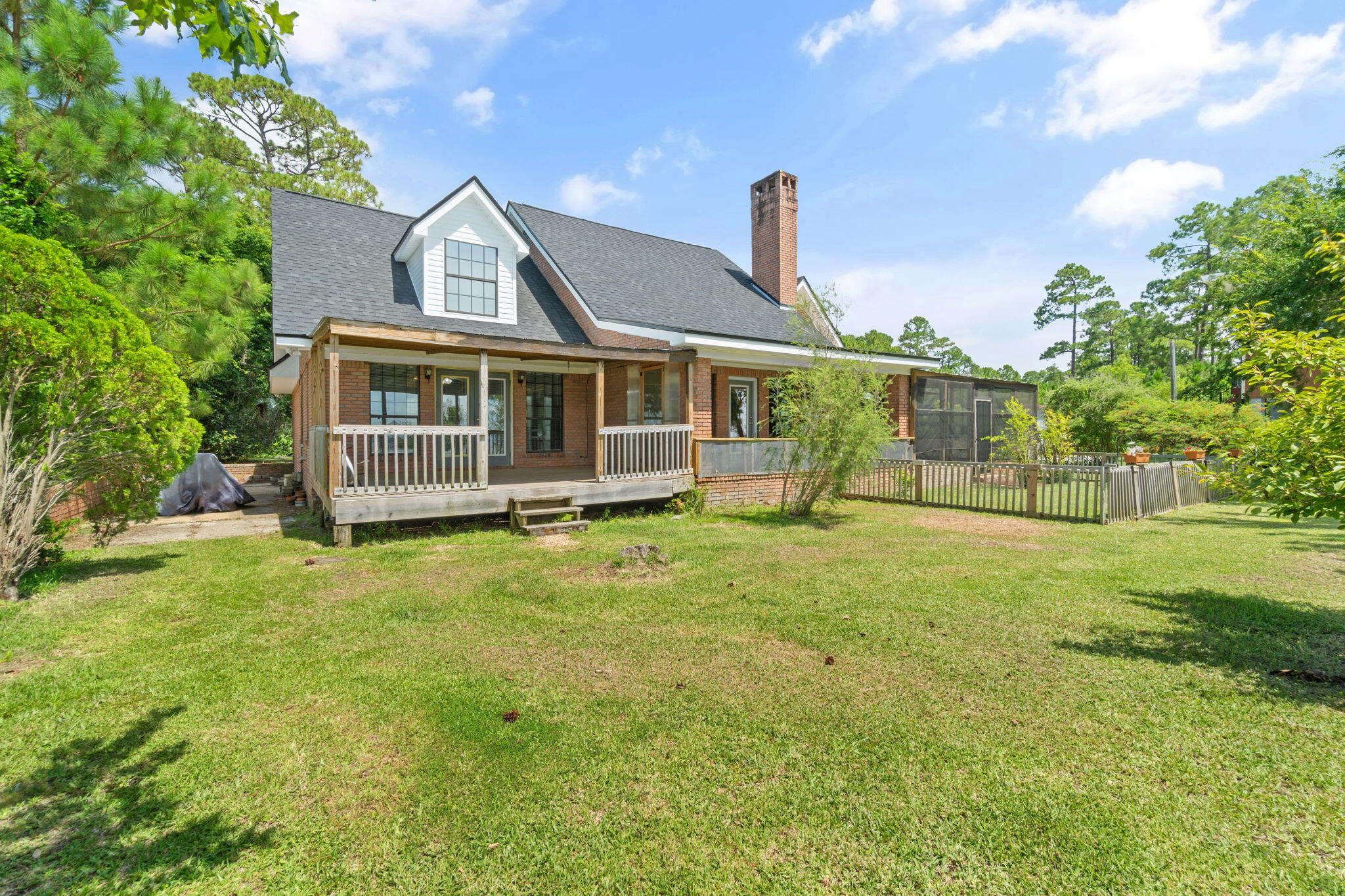 933 Dolphin Road Milton, FL 32583 - Photo 63 of 75 Backyard