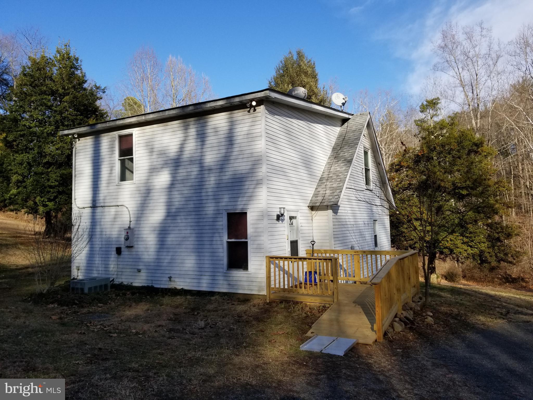 38 Gore Road Castleton, VA 22716 - Photo 17 of 28 Exterior (Rear)