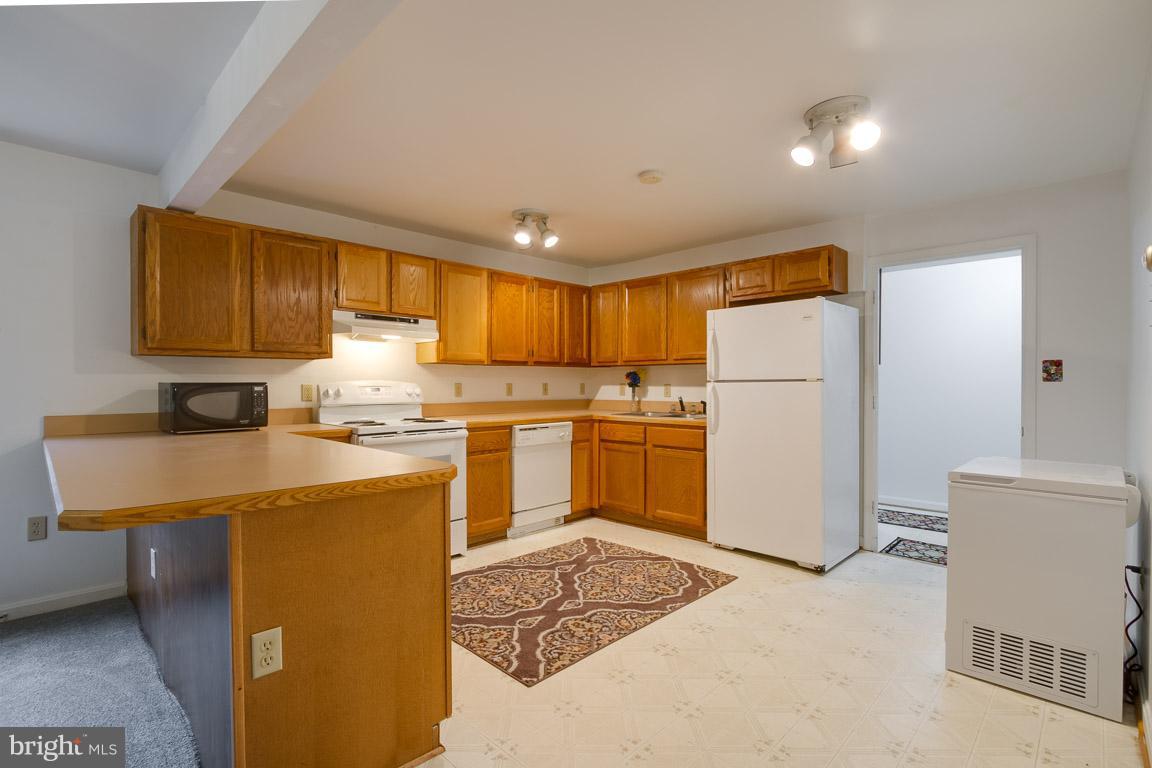 38 Gore Road Castleton, VA 22716 - Photo 5 of 28 Kitchen