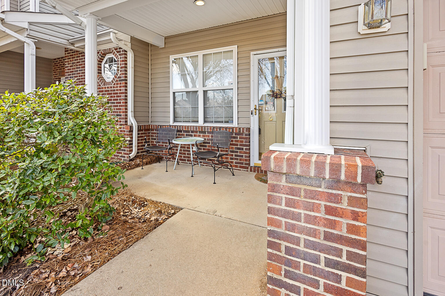 2907 Andover Glen Road Raleigh, NC 27604 - Photo 4 of 39 a house view with a outdoor space