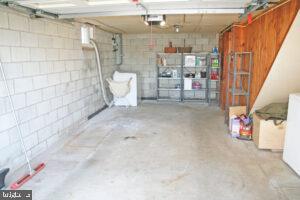 2035 Millstream Road Lancaster, PA 17602 - Photo 14 of 33 Gallery Image 14